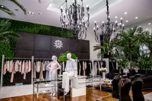 Maestro celebra 20 años en la industria de la moda