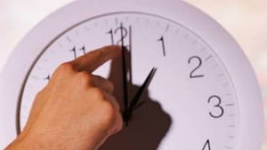 Senado tratará retorno al horario tradicional
