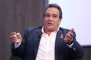 Postergan juicio a Hugo Javier por millonario desvío