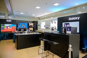 Samsung inaugura espacio exclusivo en local de telefónica