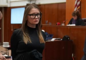 La mujer que derrochaba dinero por el mundo y no era suyo.