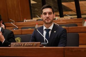 “Economía de guerra”: Rubin pide que el ajuste empiece por la clase política