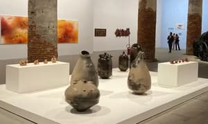 Ceramistas Julia Isídrez y Juana Marta Rodas brillan en la Bienal de Venecia