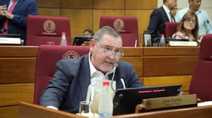 Opositores analizan pérdida de investidura de Zacarías Irún