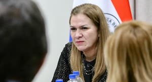 Ovelar califica de “inepta” a ministra Barán por ausencia