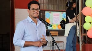 Tuit polémico del jefe de gabinete enciende la capital