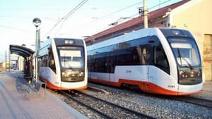 Gobierno busca apoyo de Emiratos Árabes para Tren de Cercanías y aeropuerto
