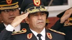 Excomandante Alvarenga seguirá preso tras rechazo de su pedido de libertad