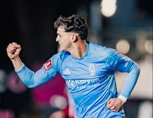 Sosa brilla y el Nottingham Forest avanza en la FA Cup tras épica tanda de penales