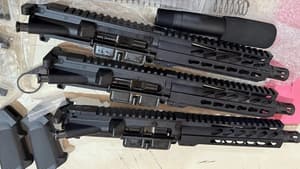 Decomisan partes de armas por G. 100 millones en aeropuerto Pettirossi