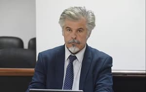 Suspenden indefinidamente juicio oral al exministro Giuzzio