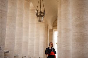 El Vaticano blinda el cónclave: apagan señal móvil y confiscan celulares