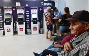 MEF inicia pagos sociales de agosto