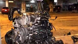 Camioneta pierde el motor tras fuerte choque en el viaducto de República Argentina