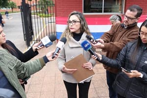Postergan nuevamente juicio a expolicías por torturas en dictadura