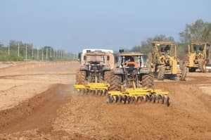 MOPC confirma deuda de G. 500.000 millones a constructoras