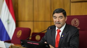 Senador colorado disidente dice tener 9 votos contra la reforma fiscal