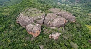 Niña muere tras caer del Cerro Pa’ũ