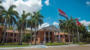 UNA suspende actividades académicas  por debate de la Caja Fiscal
