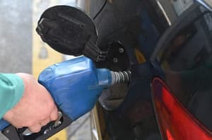 ¡Otra vez! Combustibles suben desde hoy: Conocé los nuevos precios