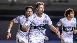 Sudamericana: Olimpia recibe hoy a Barracas en el Defensores