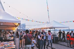 Vinilo Cooltural en el Puerto de Asunción: feria y música en vivo