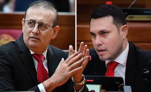 Erico Galeano y Hernán Rivas fuera de la Cámara de Senadores
