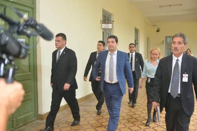 Suspenden mesa de diálogo