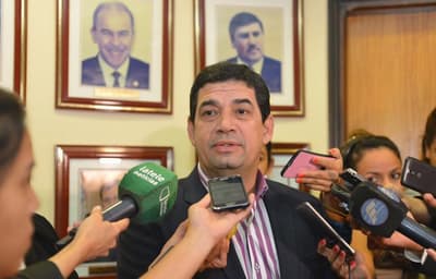Sin Cartes como candidato no habrá enmienda