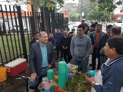 Mario Ferreiro asume error en desalojo y pide disculpas a vendedores de yuyos