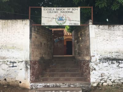 Repararán y construirán aulas en Lambaré con ayuda del Fonacide
