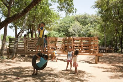 “Casi la mitad de los pobres son niños”