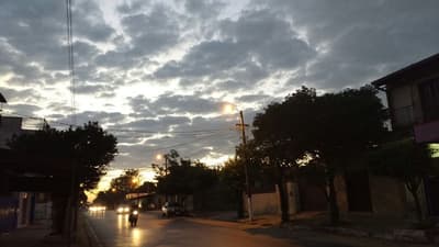 Jornada cálida con precipitaciones