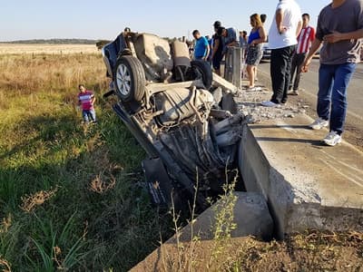 Hombre fallece tras perder control de su vehículo