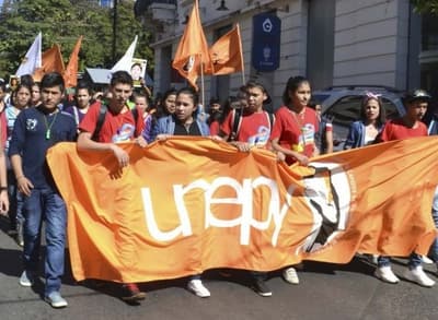 Estudiantes anuncian marcha