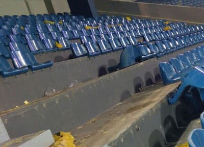 Hinchas causan destrozos en la Nueva Olla