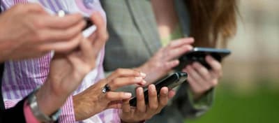Ejecutivo veta ley de telefonía móvil