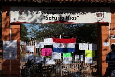 Se suman más colegios tomados por estudiantes