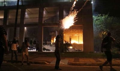 Quien “cobró” por quemar el Congreso no será juzgado