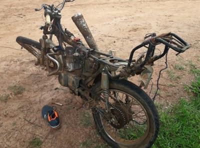 Familia fallece en accidente de moto