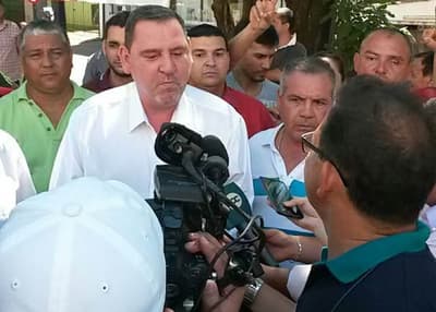 Zacarías Irún se retiró sin votar