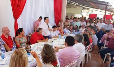 Cartes clama por votos para su lista, en la que está González Daher
