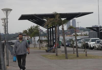 Viernes caluroso y húmedo con probabilidad de lluvias