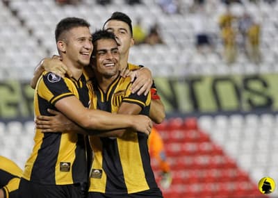 Guaraní espera a Olimpia o Junior