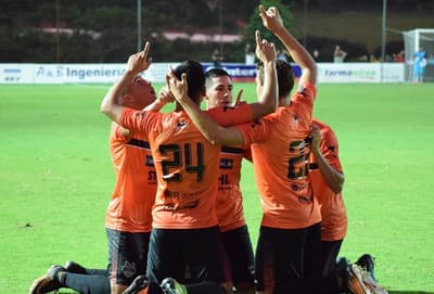 General Díaz cosecha su primer triunfo en Santaní