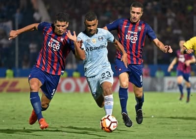 Cerro visita a Gremio en busca de la clasificación