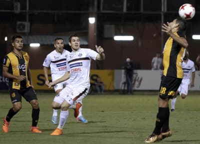 General salva un empate en Dos Bocas