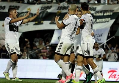 Sufriendo, Olimpia se acerca a una nueva corona