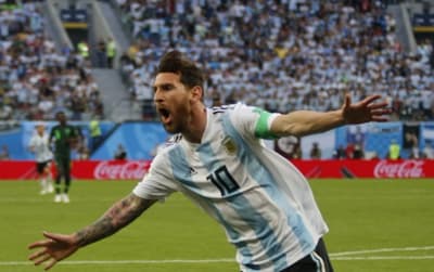 Argentina clasifica sufriendo y se cita con Francia