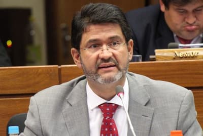 Ibáñez dona un generador y queda libre de proceso